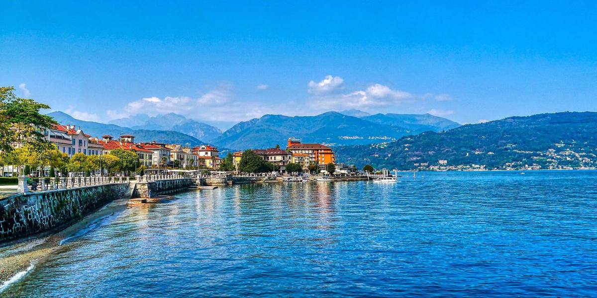 Il lungolago di Stresa
