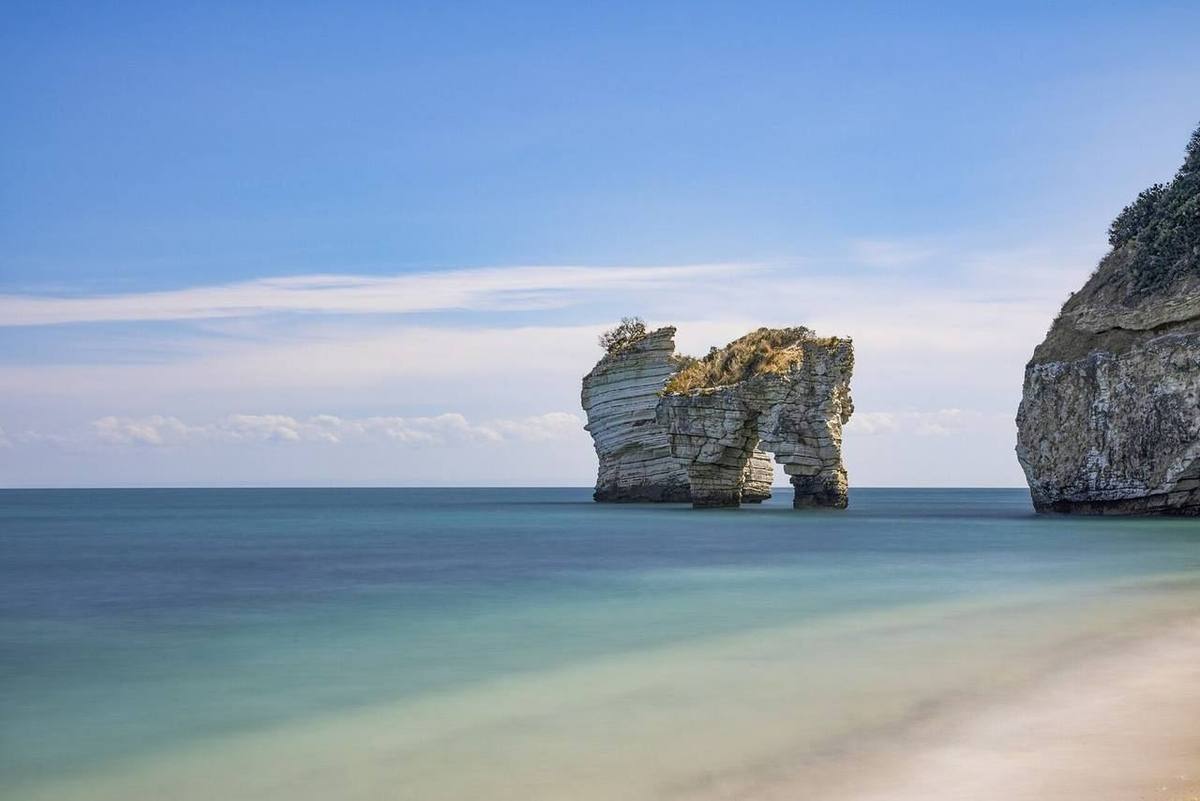 Scogli e baia del Gargano
